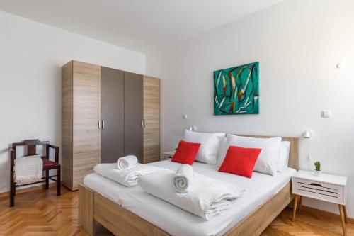 Canarino Apartment - 5 min walk to Old Town