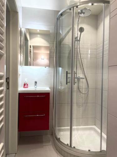 A bathroom at Casino Beach