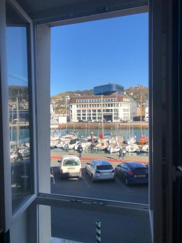 Captain YOO - Ginkgo Biloba - Cocon moderne sur le port