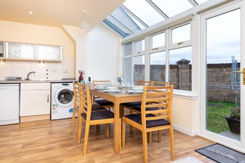 Billede fra billedgalleriet på 4 Bedroom Townhouse in Stirling i Stirling