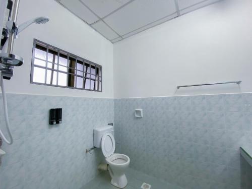 Bilik mandi di Venice Guest Hostel - Bilik Sahaja