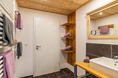 Bilik mandi di Am Sersbach