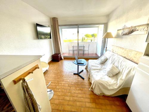 Photo de la galerie de l'établissement Chez Jorge et Mae - Studio 4 pers. La Frégate - Grau du Roi- France, au Grau-du-Roi