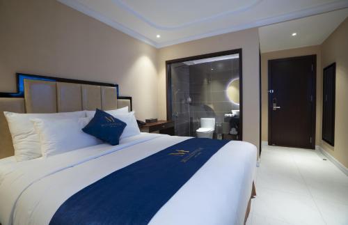 Millennium Hue Hotelにあるベッド