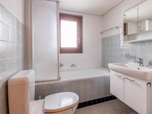 Apartment Cerisiers Hrez by Interhome