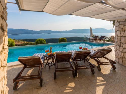 Villa Stolovi by Interhome