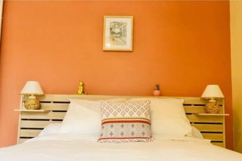 Легло или легла в стая в Le Tarbais, centre, parking gratuit, terrasse
