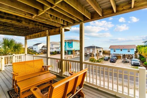 The Tiki Hut – Photos 5