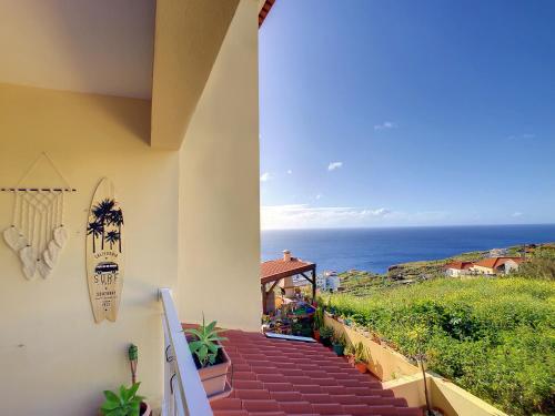 Vista Atlântica - balcony sea view by LovelyStay