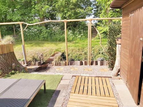 Сад в Tiny house Schoorl Bergen NH