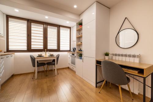 Φωτογραφία από το άλμπουμ του Luxury Studio Living High-End Amenities and Great Location by Flat Mаnager στη Σόφια