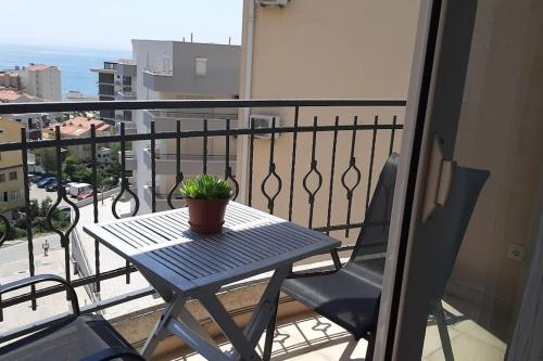 Comfort Zone - one bedroom condo with the sea view