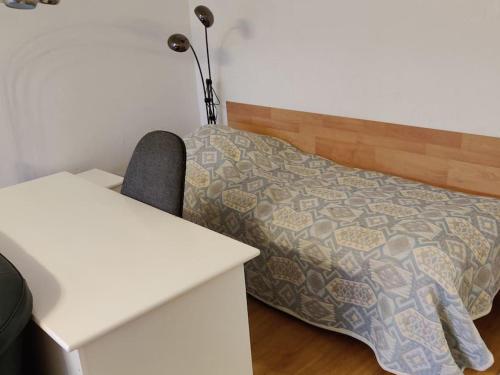 Ένα ή περισσότερα κρεβάτια σε δωμάτιο στο Cozy practical cheap flat 2 km from Rauma center