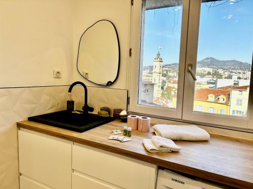 Výhľad na hory alebo výhľad na hory priamo z apartmánu