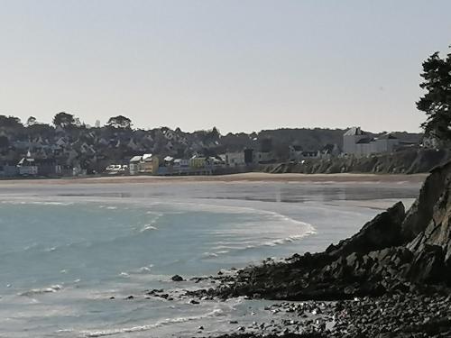 Photo de la galerie de l'établissement T1bis, 100m de la belle plage de Morgat, à Crozon