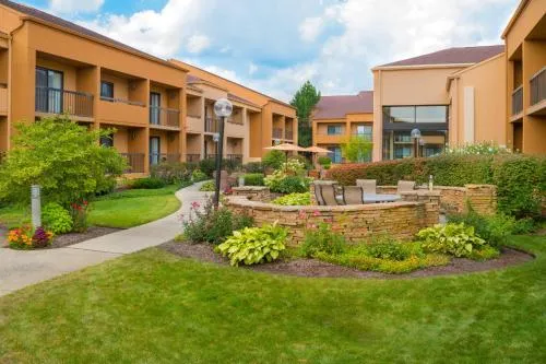 Courtyard Chicago Deerfield in Waukegan