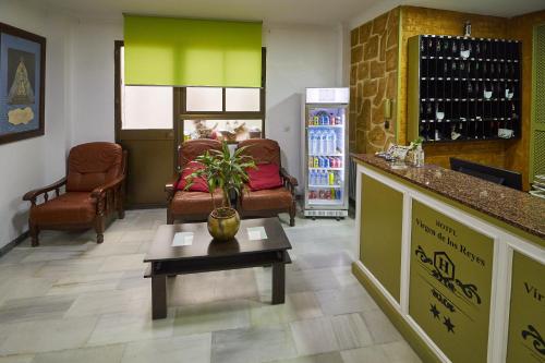 Posezení v ubytování Hotel Virgen de los Reyes