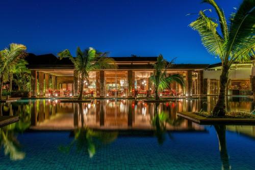 Der Swimmingpool an oder in der Nähe von The Westin Turtle Bay Resort & Spa, Mauritius