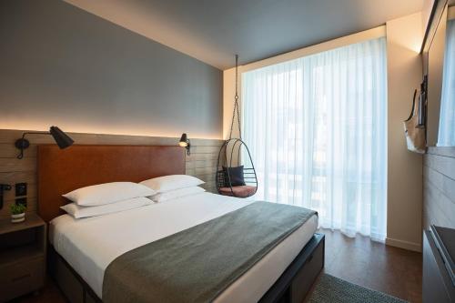 Moxy NYC Downtown Image