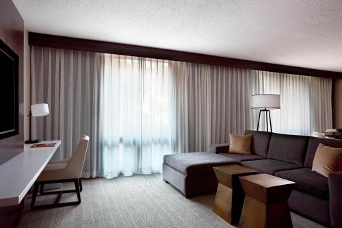 Ruang duduk di Bethesda Marriott