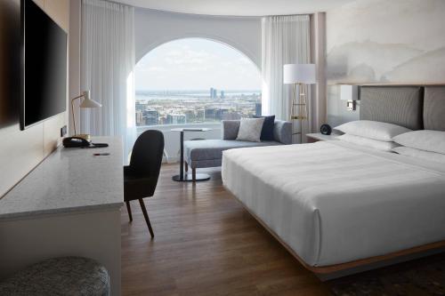 Montreal Marriott Chateau Champlain Image