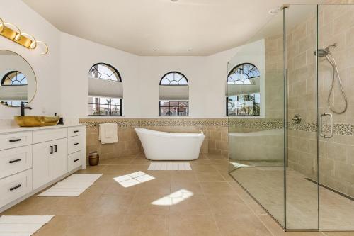 Ванна кімната в Villa Antonia