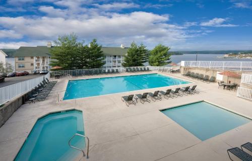 a swimming pool on the roof of a building at WorldMark Lake of the Ozarks in Osage Beach