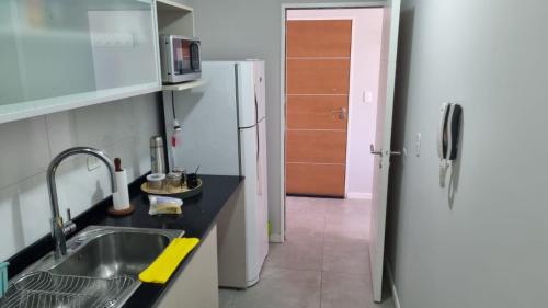 Dapur atau dapur kecil di Pardelas playa y ballenas