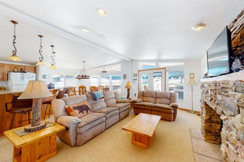 Our Mountain House – Photos 3
