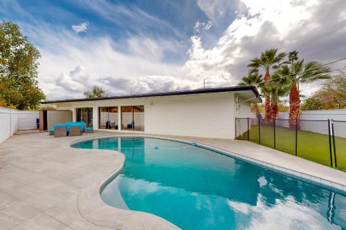 Del Rio Retreat