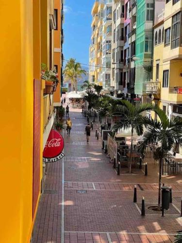 New big flat with balcony 50mts away from beach Parking Optional