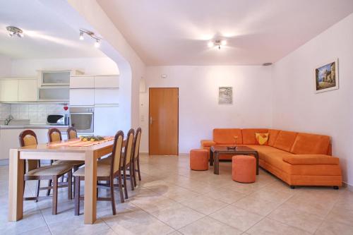 Apartments Istriensonne - Haus Anto