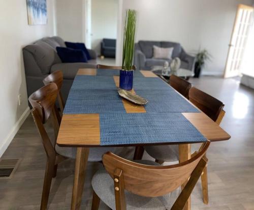 Gallery image of SPACE X ,LAX & Beaches Beautiful Guest House in Gardena