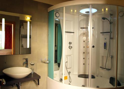 Koupelna v ubytování Hotel Vila Emei