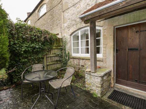 Field Cottage – Photos 2