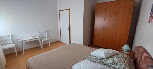 Gallery image of Apartman Alenka in Tkon