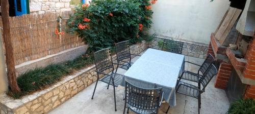 Gallery image of Apartman Alenka in Tkon
