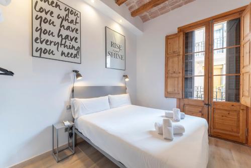 Centric Gracia Apartments