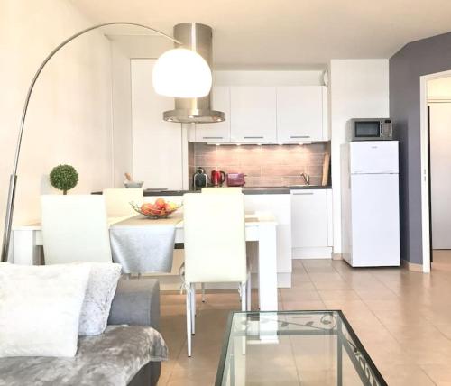 Fotografia z galérie ubytovania Modern and peaceful flat with terrace and parking v destinácii Nice