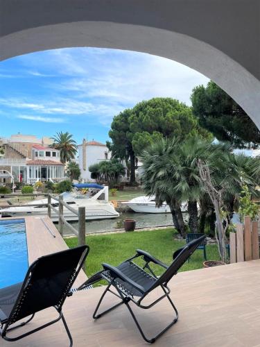 399-Casa moderna con amarre 14m y piscina privada