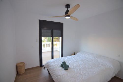 399-Casa moderna con amarre 14m y piscina privada