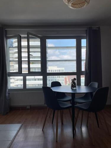 Fotografia z galérie ubytovania Appartement en Hypercentre proche Gare Sud v destinácii Nantes