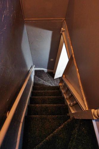 Gambar di galeri bagi Home away from Home Entire 2 bedroom house di Beeston