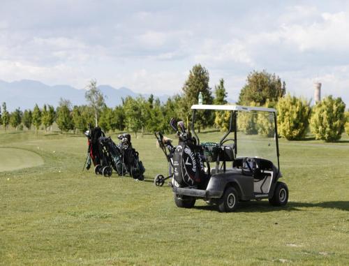Golf v hotelu nebo okolí