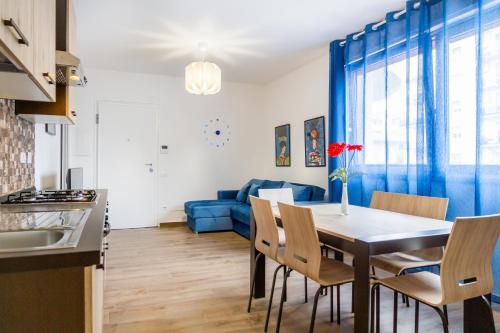 F51 Blue House – Photos 3