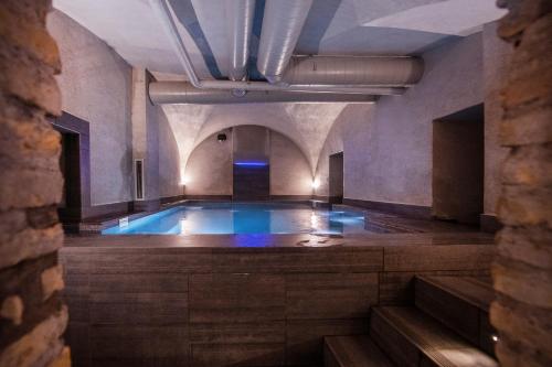 Swimmingpoolen hos eller tæt på Hotel 77 Seventy-Seven - Maison D'Art Collection