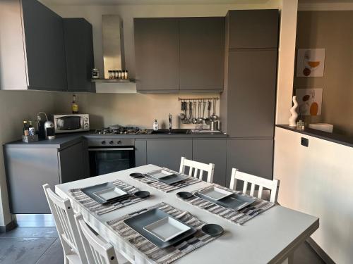 Η κουζίνα ή μικρή κουζίνα στο Miky’S home
