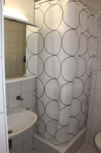 Koupelna v ubytování ZV-Scholtz Burghausen Mozartstr, 15 AP-KL