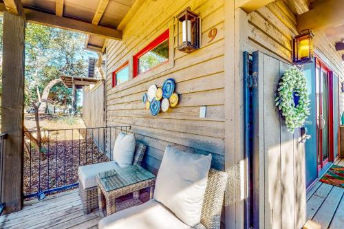 Φωτογραφία από το άλμπουμ του Riverbend Cabin #009 σε Spicewood