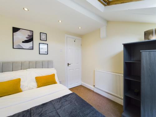 Gallery image of Modern 5 Bedroom House Near Lark Lane in Liverpool